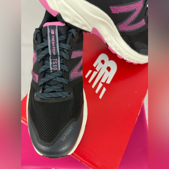New Balance Women’s FRESH FOAM 510v6  Black with real pink and phantom 8… - Picture 6 of 10